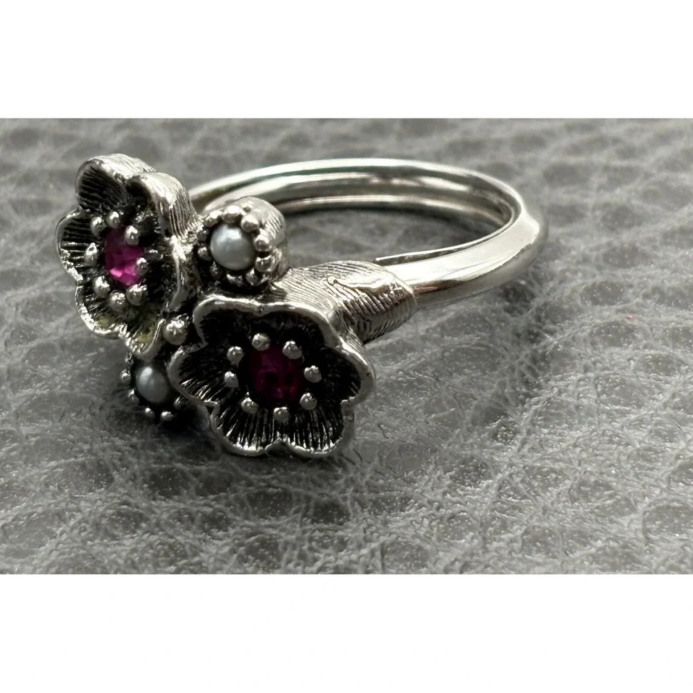 Avon this charming